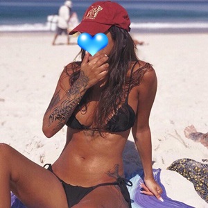 Zeytinburnu Alımlı fiziği ile göz kamaştıran escort bayan Çağla